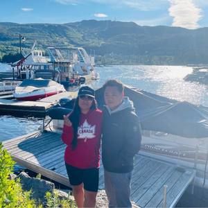 Meet your Posher, Rose